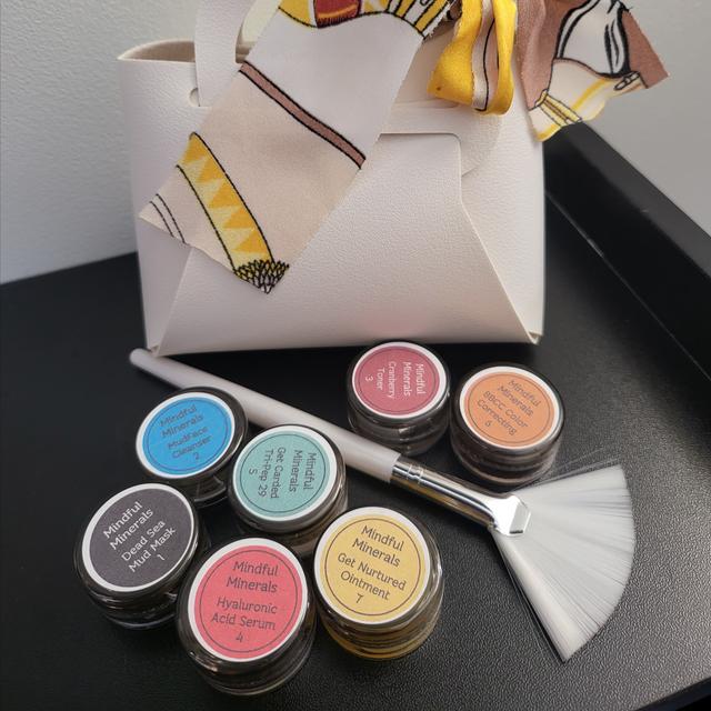 Mindful Minerals Sample Kit